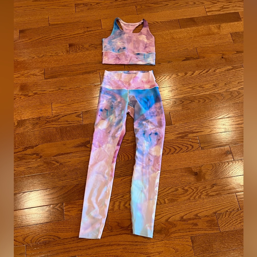 Colorado Threads leggings and Sports bra